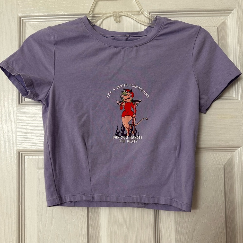 ZUMIEZ CROP TOP